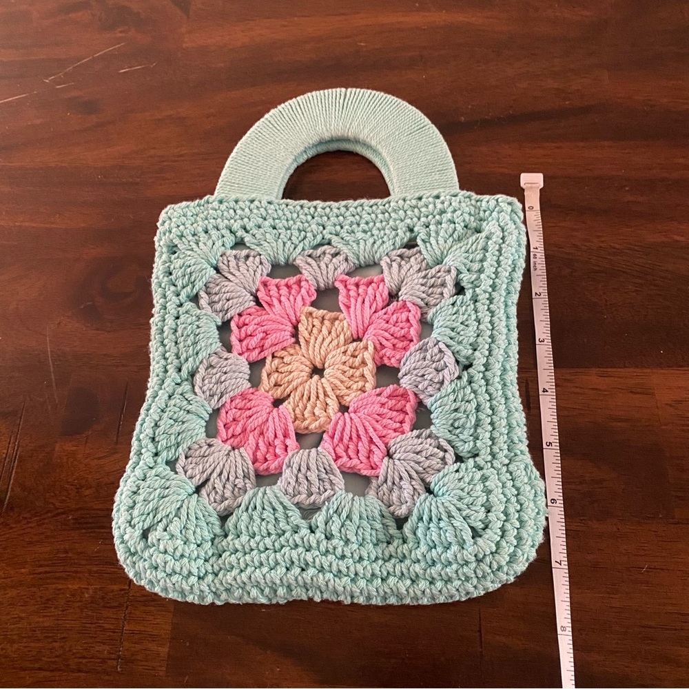 Art Class Green and Pink Granny Crochet Clutch - Picture 6 of 9